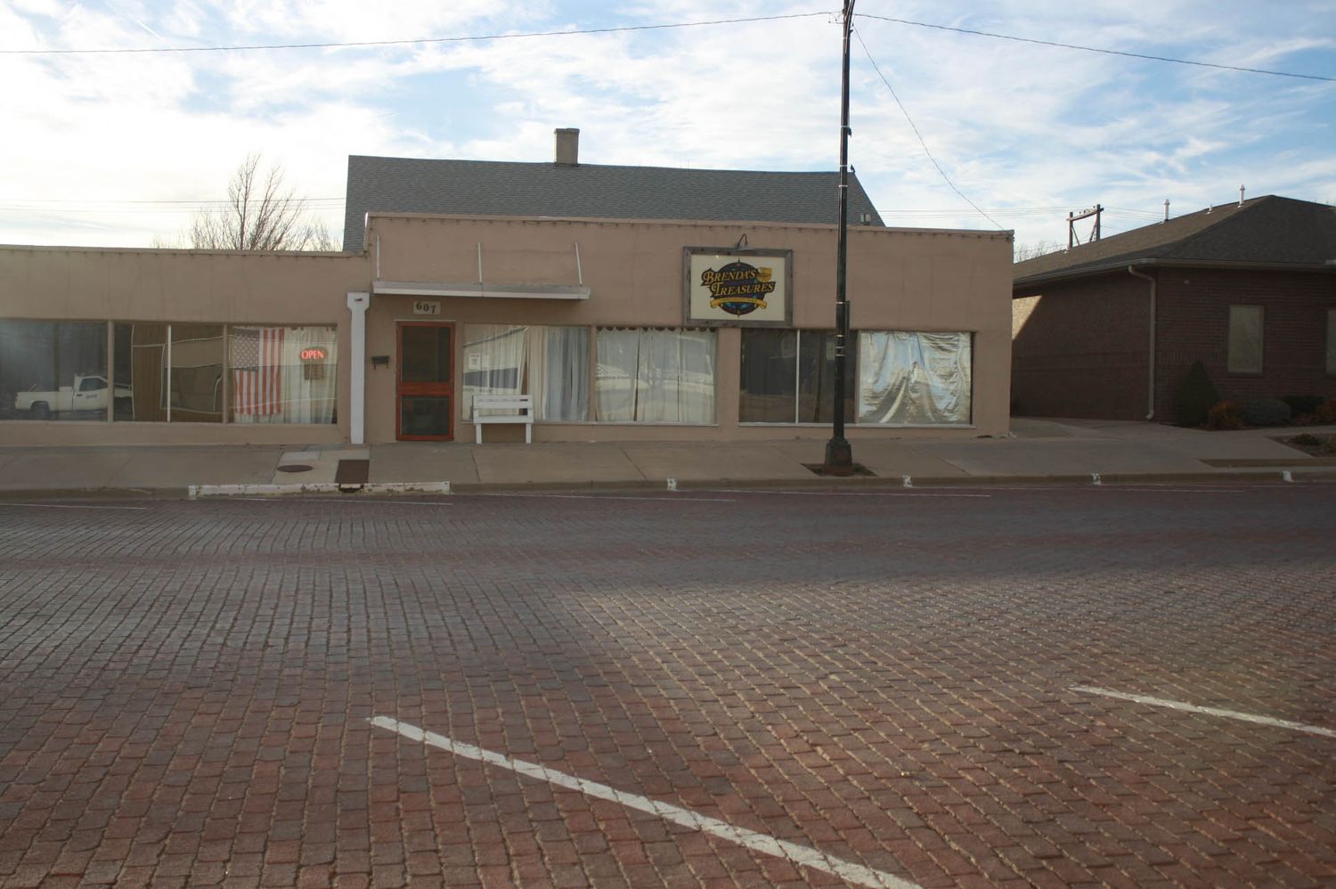 607 S Main St, Pratt, KS 67124
